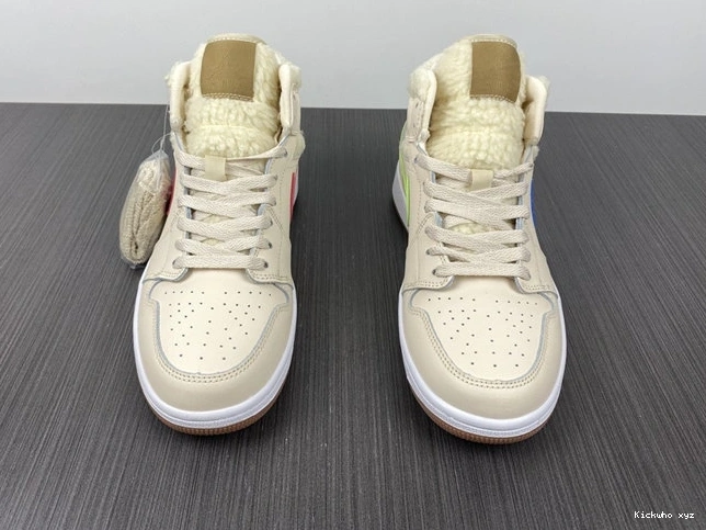 Jordan1 SunProtective 3701 Pearl White Fleece Mid DO2207- 1024